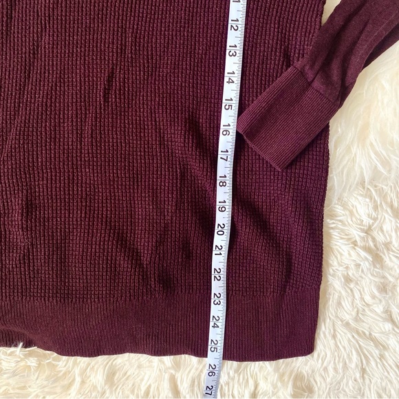 Lululemon The Sweater Life Waffle Knit V-Neck, size 4 - Picture 7 of 8